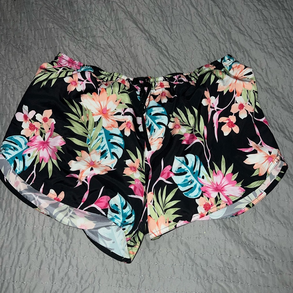 Old Navy Tropical Floral Women's Athletic Shorts